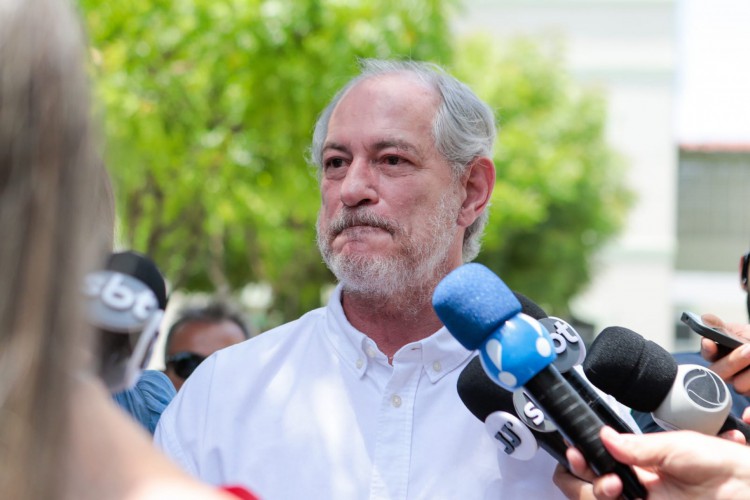 Ciro Gomes retomou a den&uacute;ncia de vendas de precat&oacute;rios, em um v&iacute;deo de dez minutos, em sua nova Newsletter