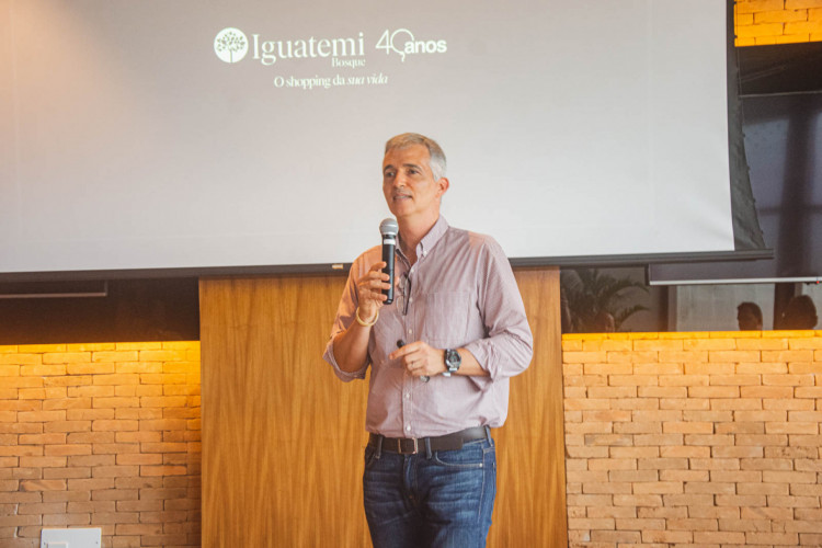 CEO da JCC, Bernardo Legey, apresenta os dados de vendas e movimenta&ccedil;&atilde;o de clientes do Shopping Iguatemi Bosque em 2022.