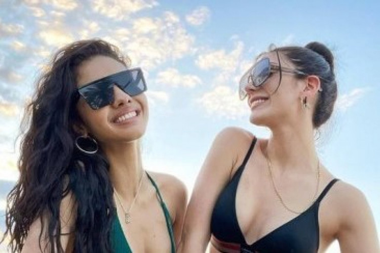 As Miss Argentina e Miss Porto Rico compartilharam no Instagram uma postagem revelando o namoro, mantido em segredo por 2 anos, e o casamento, para surpresa dos seguidores