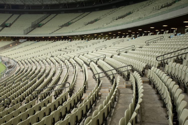FORTALEZA, CEARA, BRASIL, 31.10.22: Arquibancadas sem torcedores. Ceará x Fluminense, Campeonato Brasileiro, Arena Castelão, jogo sem torcida por conta suspensão
