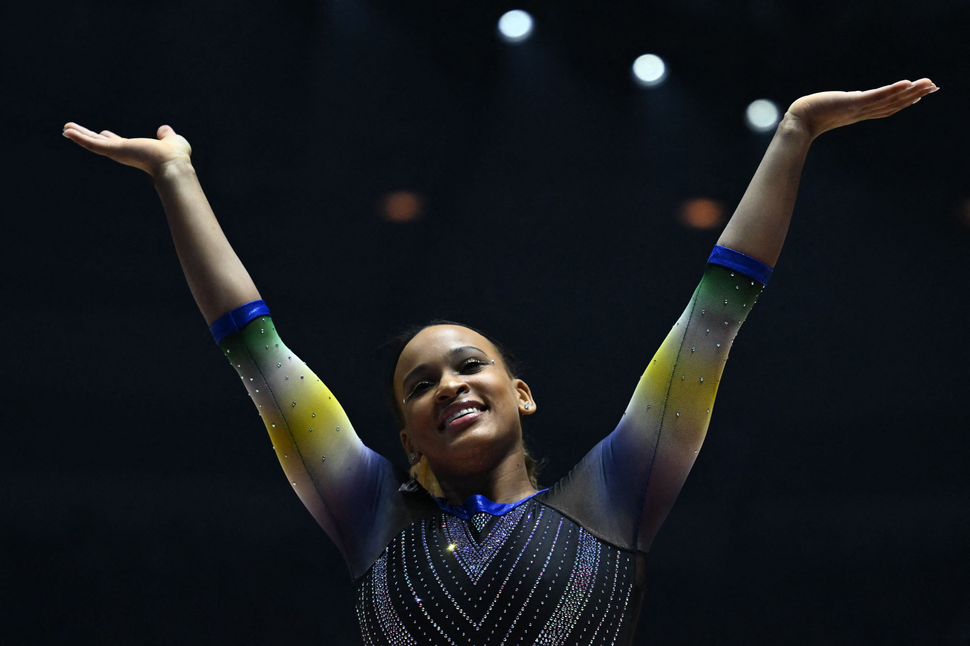 Rebeca Andrade: quanto a campeã ganhou no Mundial de Ginástica com medalhas  de ouro, prata e bronze?