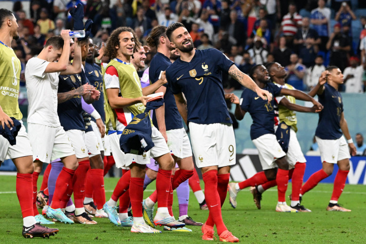 Giroud marcou dois gols na goleada de França diante da Austrália pela Copa do Mundo 2022 e agora é maior artilheiro da história da seleção francesa com 51 gols, ao lado de Thierry Henry. 