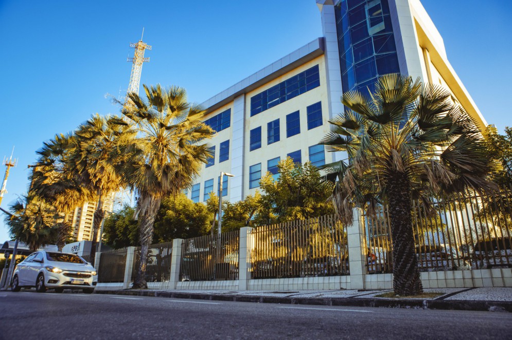  Relator alegou descumprimento do critério de eficiência de continuidade do fornecimento de energia