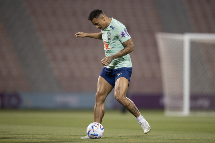 Tite confirma retorno de Danilo na seleção brasileira contra a Coreia do Sul. 