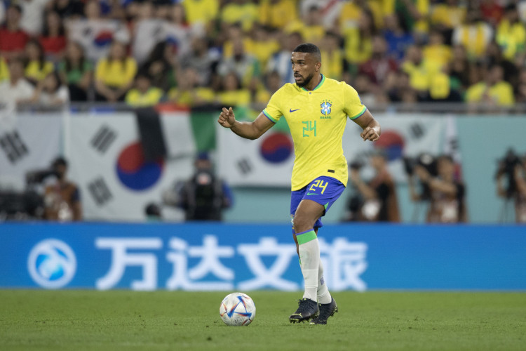 Zagueiro Bremer no jogo Brasil x Coreia do Sul, no Est&aacute;dio 974, pela Copa do Mundo 2022