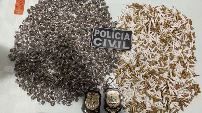 Maconha e cocaína foram apreendidas na ação policial(foto: Divulgação/SSPDS)