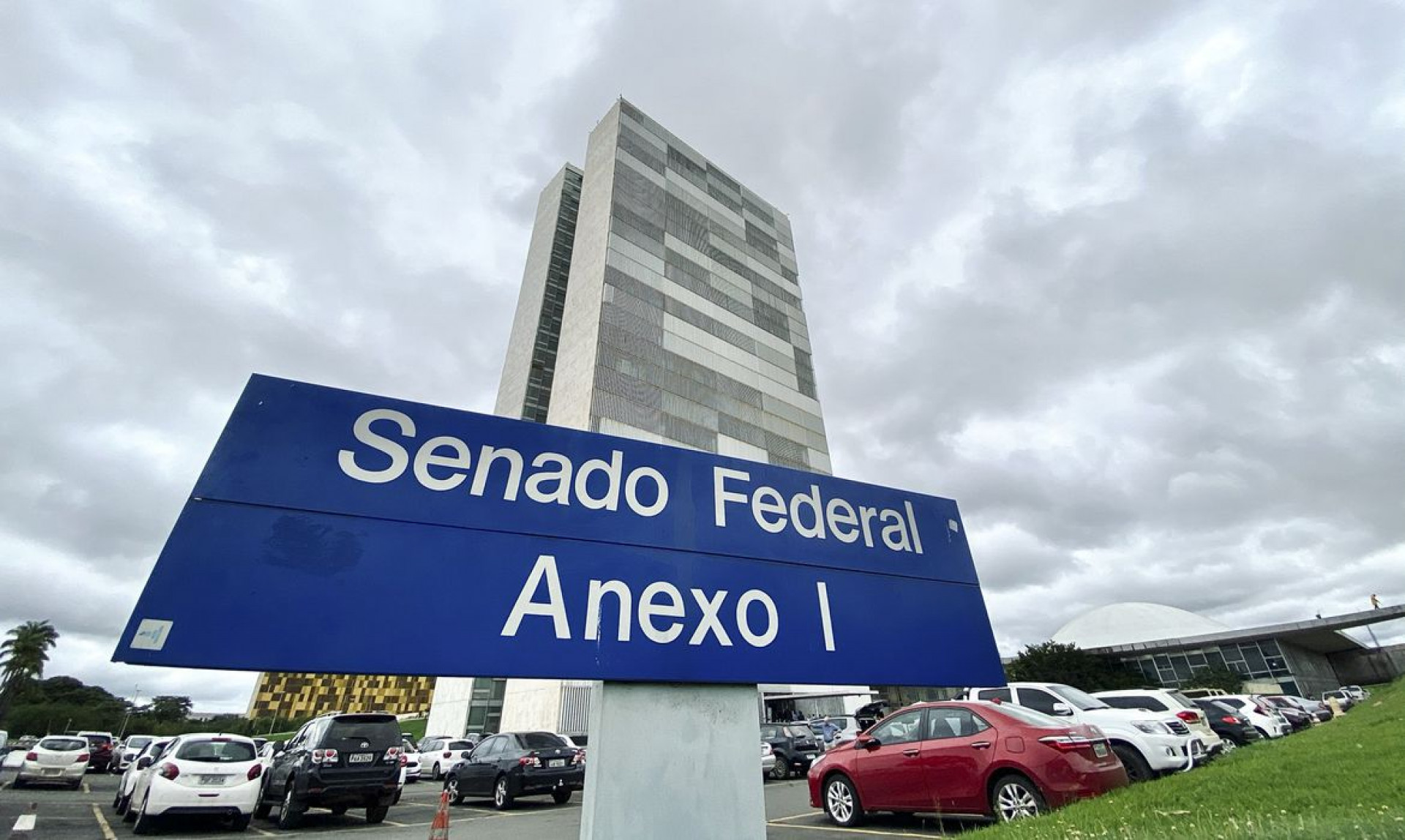 Anexo I do Senado Federal: aliados j&aacute; trabalham para indica&ccedil;&atilde;o para disputa de uma vaga para a casa