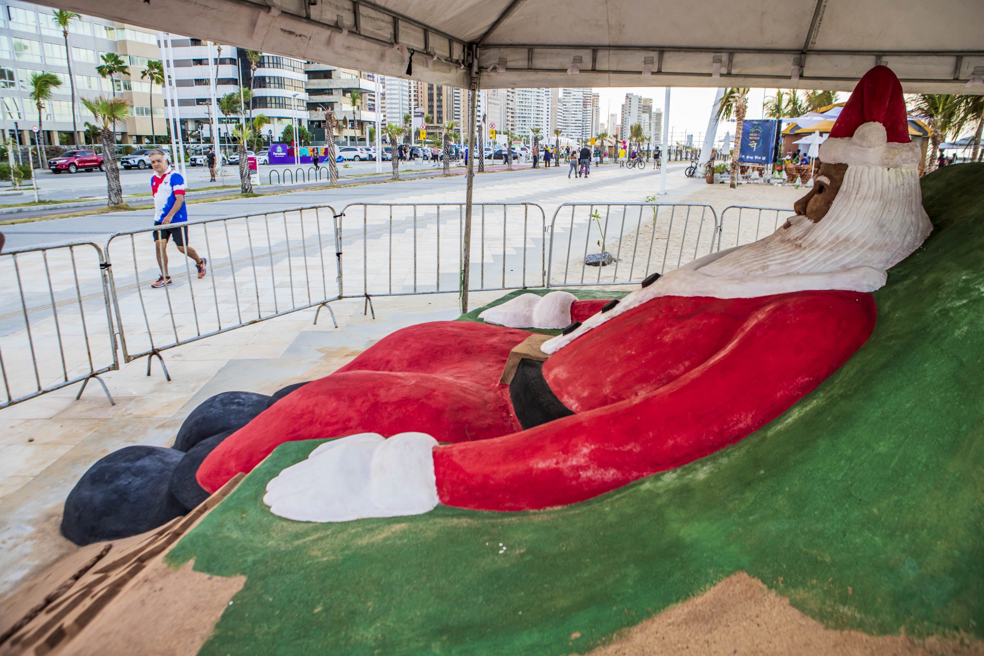 Papai Noel foi construído para exposição