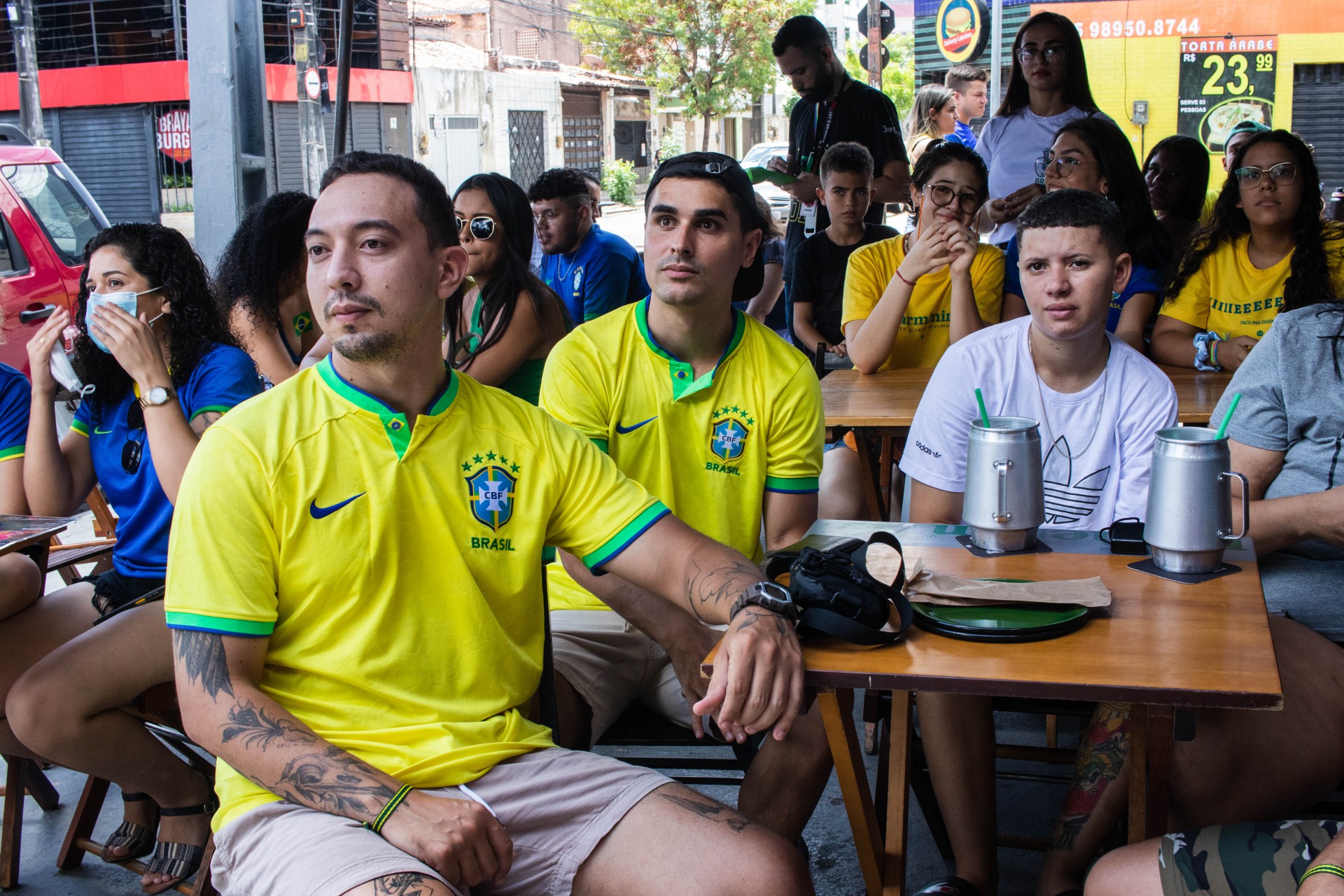 Euforia e frustração torcedores cearenses se reúnem em bares na