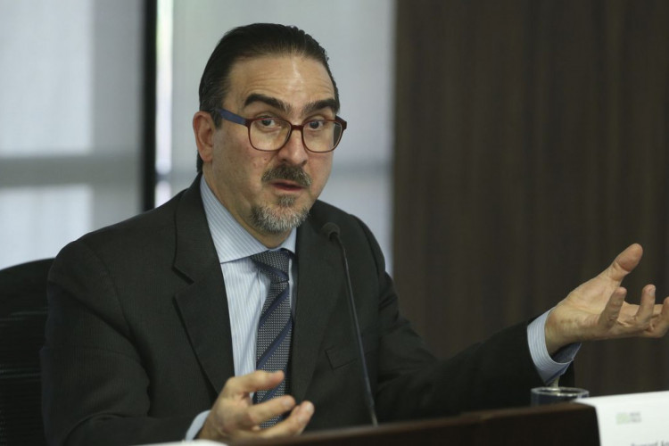 Secretário argumentou em audiência na Câmara