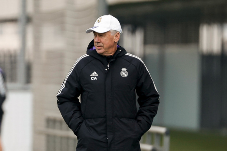 Técnico Carlo Ancelotti em treino do Real Madrid