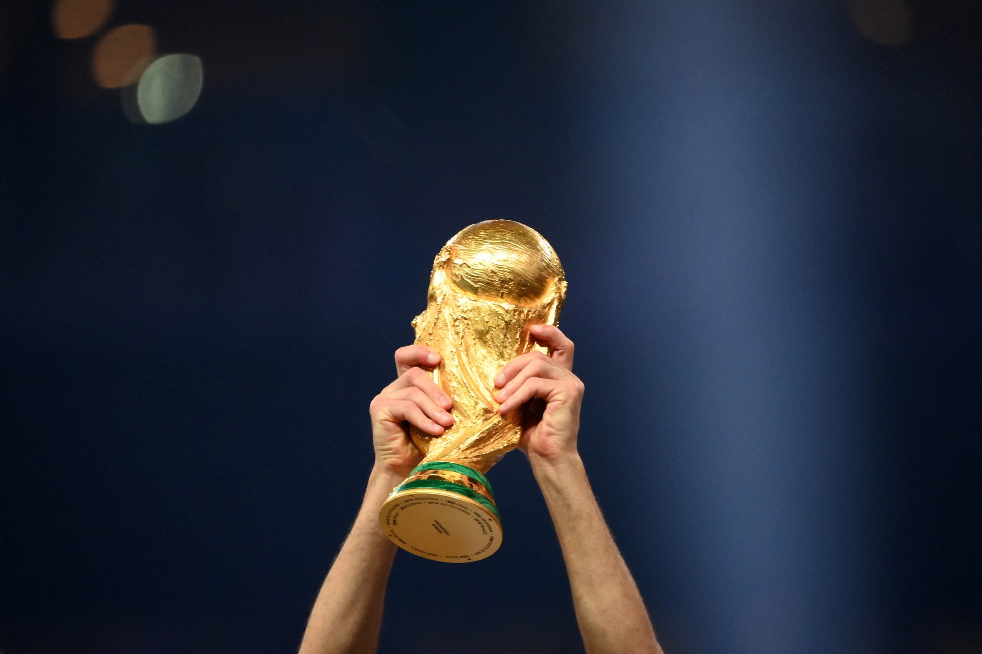 ￼TAÇA da Copa do Mundo 2022 (Foto: FRANCK FIFE / AFP)