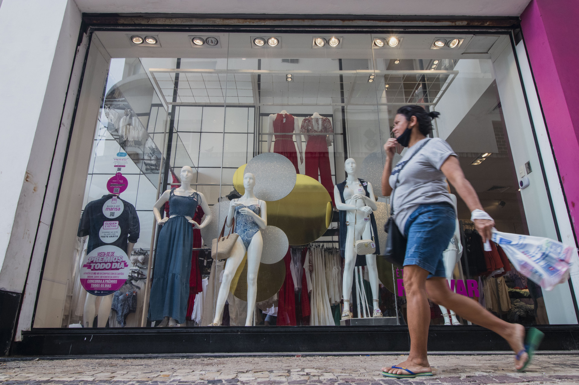 ￼OS dados aumento do preço em vestiário (Foto: FERNANDA BARROS)