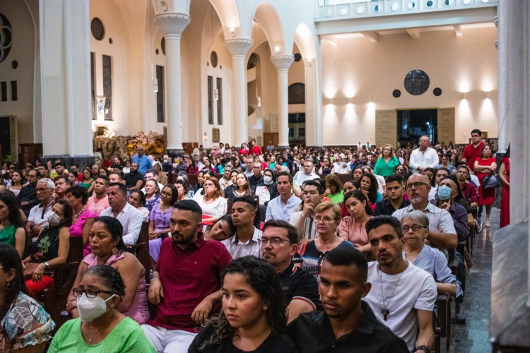 FORTALEZA, CEARÁ, BRASIL, 24-12-2022: Missa do Galo na Igreja da Sé. (Foto: Fernanda Barros/ O Povo)


