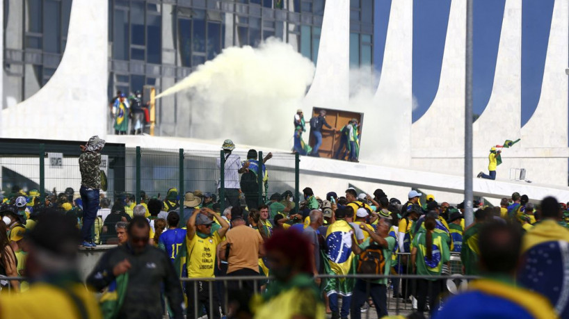 Manifestantes invadem Congresso, STF e Palácio do Planalto em 8 de janeiro de 2023(foto: M...