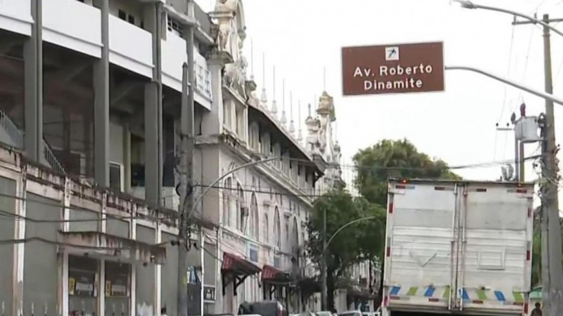 Roberto Dinamite batizará avenida em frente a São Januário, estádio do Vasco 