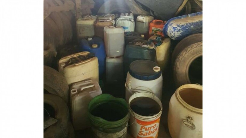 Polícia apreendeu mais de 3 mil litros de combustível em borracharia em Russas
