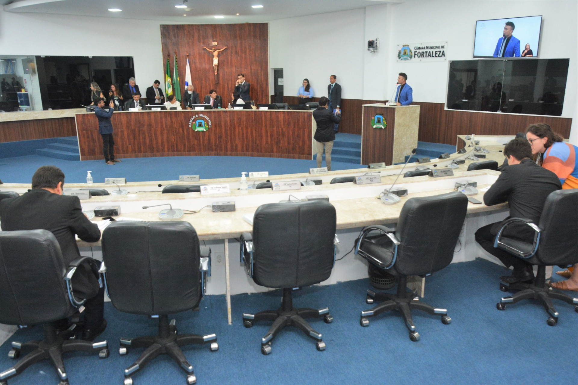 Câmara Municipal de Fortaleza discursaram, nesta quarta-feira, 18,  (Foto: Foto: Érika Fonseca)