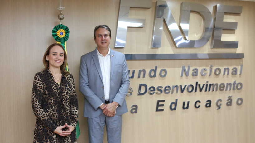 Camilo Santana e Fernanda Pacobahyba