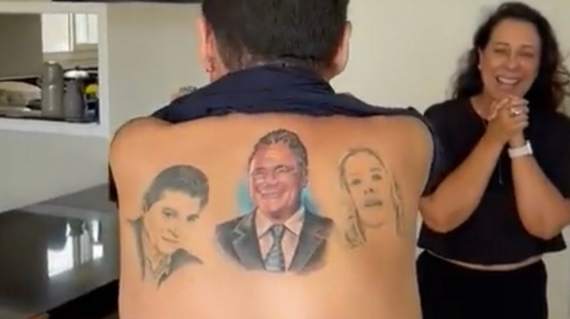 O senador Jorge Kajuru tatuou o rosto do tamb&eacute;m senador e colega &Aacute;lvaro Dias.
