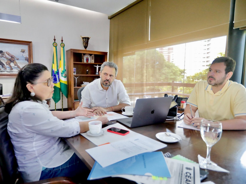 Sindicato dos Médicos participa de reunião da Seplag para cobrar reposição  salarial dos servidores estaduais – SIMEC