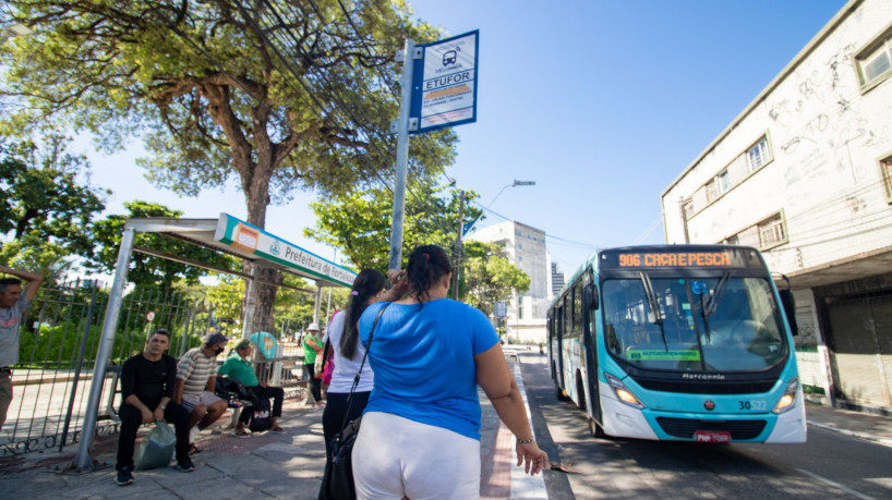 Clientes que comprarem R$ 150 em lojas credenciadas do Centro, receber&atilde;o valor da passagem de &ocirc;nibus de volta