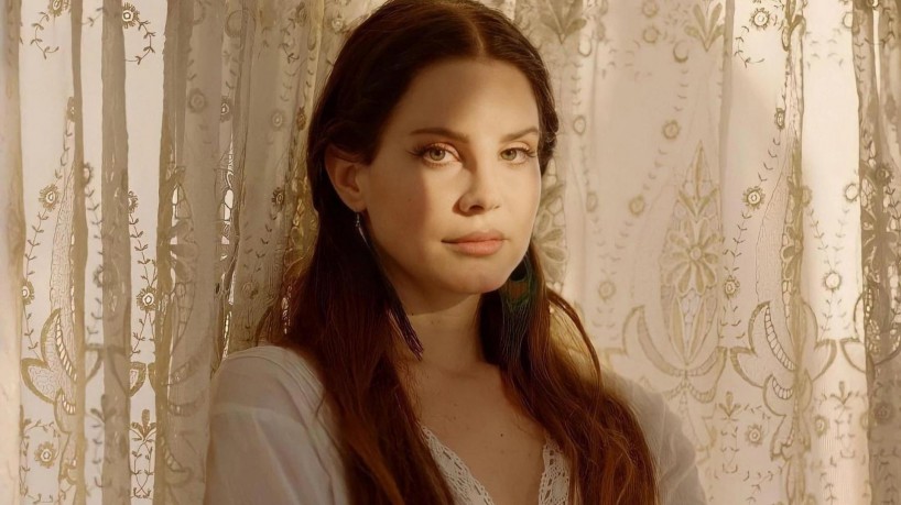 Lana Del Rey apresenta no Festival Mita sucessos como 
