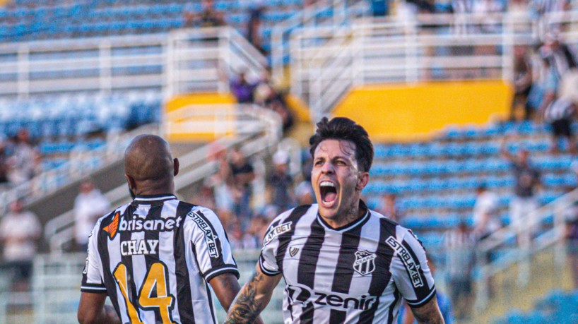 CE - CEARENSE 2023, CEAR&Aacute; X MARACAN&Atilde; - ESPORTES - CEARENSE 2023, CEAR&Aacute; X MARACAN&Atilde; - Jean Carlos jogador do Cear&aacute; comemora seu gol durante partida contra o Maracan&atilde; no est&aacute;dio Presidente Vargas pelo campeonato Cearense 2023. 28/01/2023 - Foto: LUCAS EMANUEL/AGIF - AG&Ecirc;NCIA DE FOTOGRAFIA/AGIF - AG&Ecirc;NCIA DE FOTOGRAFIA/ESTAD&Atilde;O CONTE&Uacute;DO