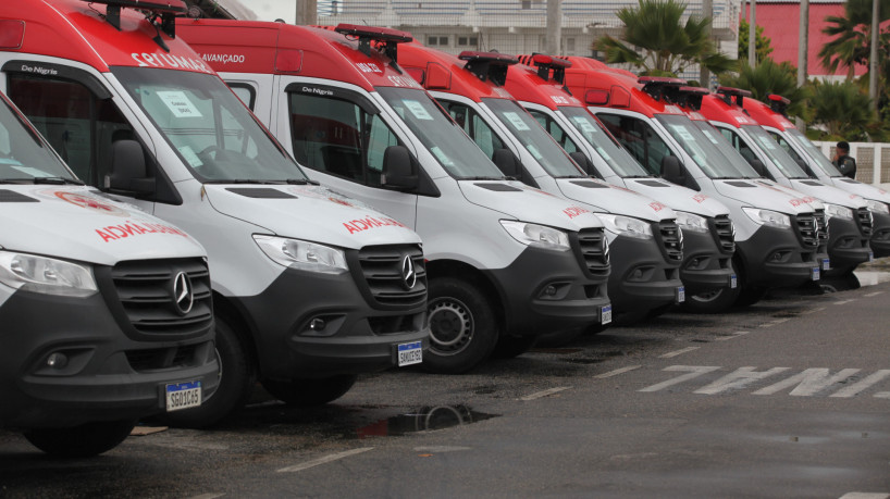 Ceará: entrega de 20 novas ambulâncias do Samu(foto: FÁBIO LIMA)