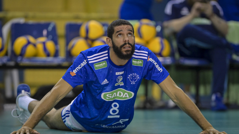 Wallace, que já defendeu a seleção, foi suspenso do seu clube, o Cruzeiro, após induzir violência contra presidente Lula 