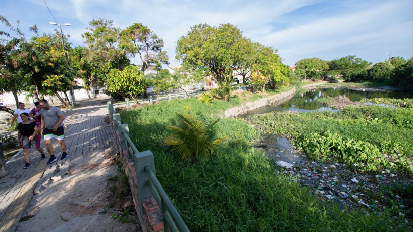 FORTALEZA, CEARÁ, BRASIL, 03-02-2023: Pólo de Lazer do bairro Damas se encontra abandonado e um ambiente propício para incidência de arboviroses. (Foto: Samuel Setubal/ Especial para O Povo)