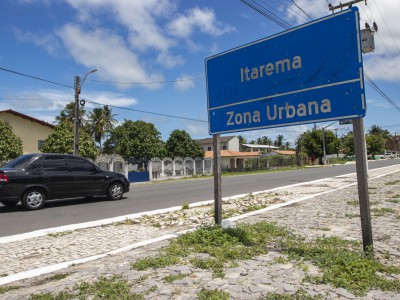 Foto de apoio ilustrativo. Divisa entre áreas urbana e rural no município de Itarema