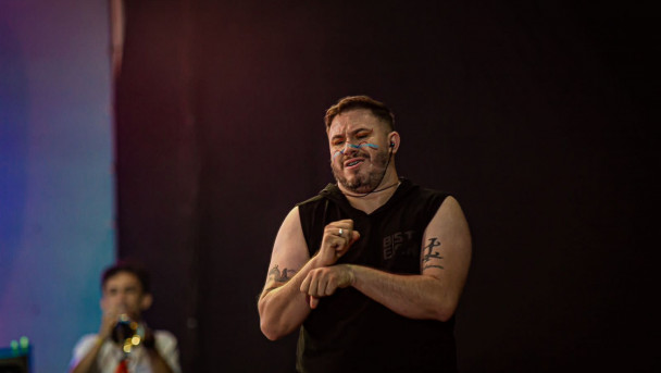 Dez profissionais acompanham as atrações na Praia de Iracema e na Domingos Olímpio, no Carnaval de Fortaleza