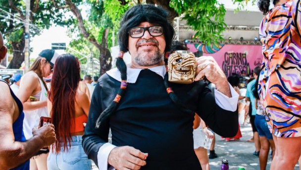 Miguel apostou na fantasia de Wandinha Addams