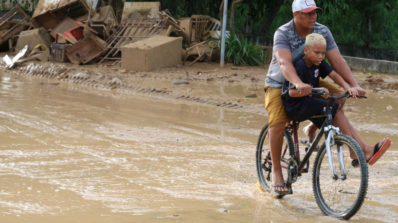 SP: vítimas de inundações no litoral precisam de cadeiras de rodas