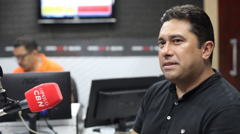 FORTALEZA, CE, BRASIL,25.02.2023: João Paulo, dirigente do Ceará na radio O POVO CBN