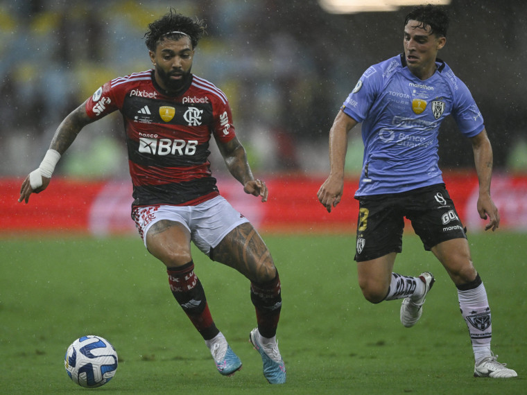 Atacante Gabigol no jogo Flamengo x Independiente Del Valle, no Maracanã, pela Recopa Sul-Americana 2023 