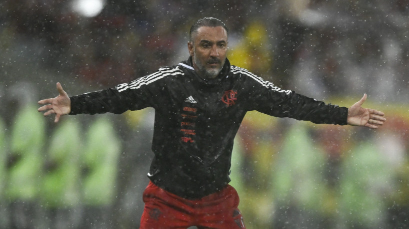 Técnico Vítor Pereira no jogo Flamengo x Independiente Del Valle, no Maracanã, pela Recopa Sul-Americana 2023