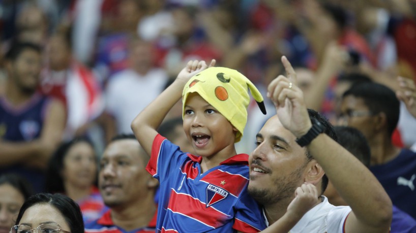 FORTALEZA, CE, BRASIL,02.03.2023: Torcida do Fortaleza no  Jogo pela Copa Libertadores da América, Fortaleza vs Maldonado, arena Castelão.