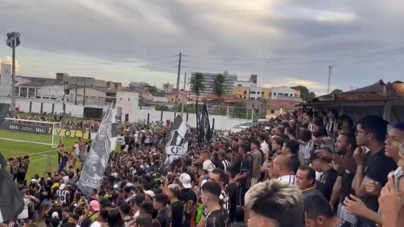 Torcida do Ceará comparece em bom número para acompanhar último treino antes do Clássico-Rei pela Copa do Nordeste 2023