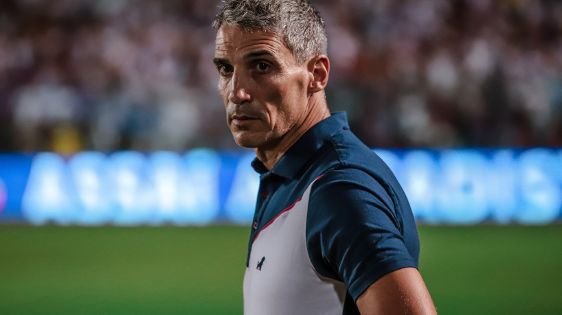 Técnico Juan Pablo Vojvoda no jogo Fortaleza x Náutico, no PV, pela Copa do Nordeste 2023