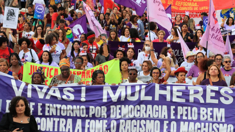 Brasília (DF) 08-03-2023 Marcha das mulheres em Brasília no eixo monumental!