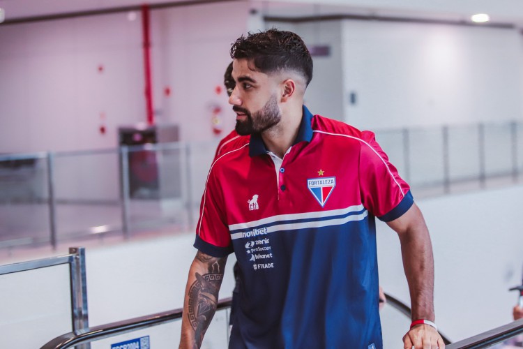 Zagueiro Brítez voltou a estar à disposição recentemente e deve viajar com a equipe