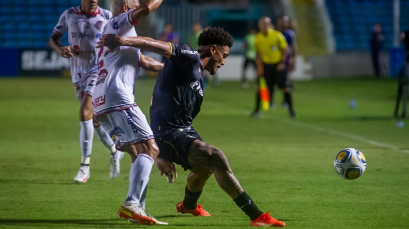 Willian Formiga no jogo Ceará x Atlético-BA, no PV, pela Copa do Nordeste 2023