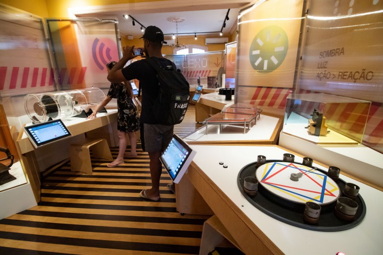 Laboratório dos Sentidos, no Museu da Imagem e do Som do Ceará (MIS-CE)