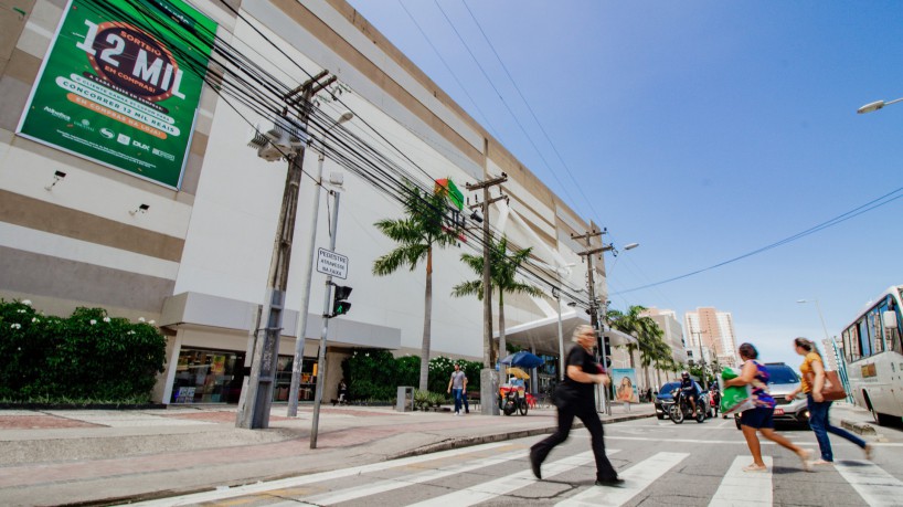 FORTAEZA-CE, BRASIL, 23-03-2023: Fachada e entorno do North Shopping Fortaleza. (Foto: Samuel Setubal/O Povo) 