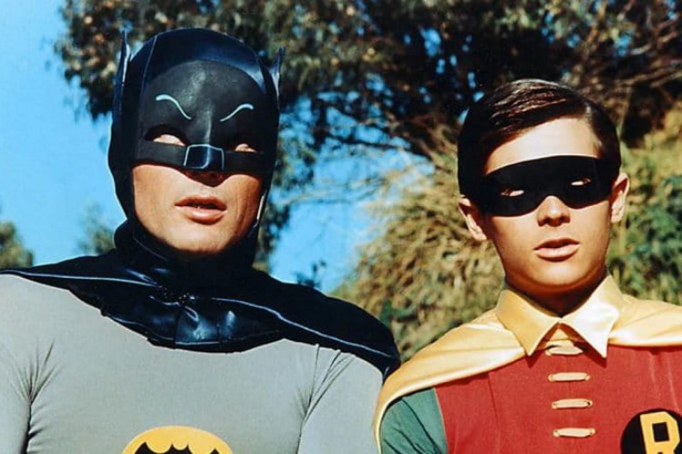 Adam West e Burt Ward ficaram famosos nos papeis de Batman e Robin