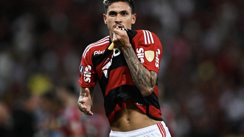 Atacante Pedro comemora gol no jogo Flamengo x Ñublense, no Maracanã, pela Copa Libertadores 2023