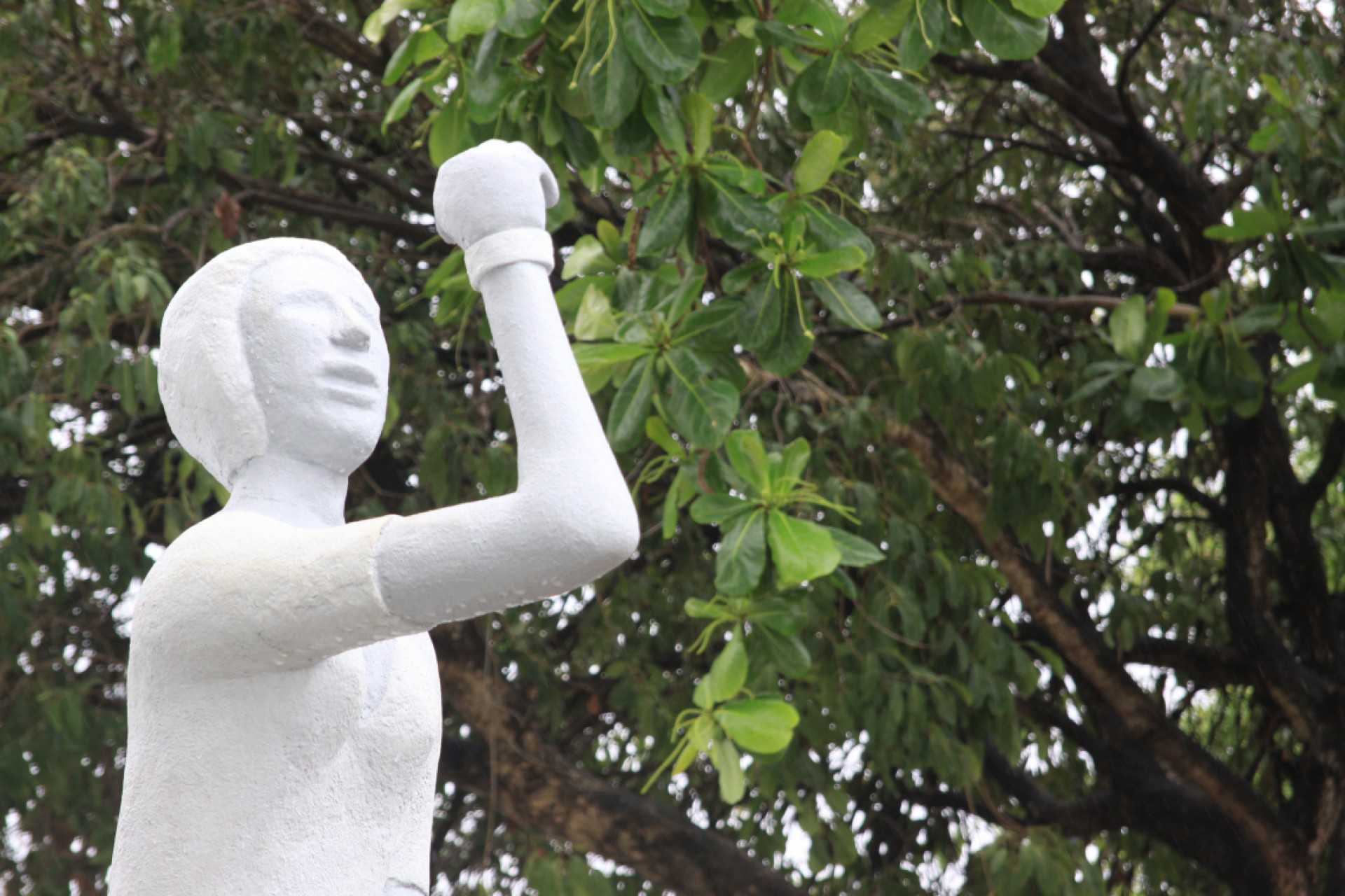 FORTALEZA, CE, BRASIL, 13-02-2014: Estátua de Bárbara de Alencar. Reinauguração da Praça Bárbara de Alencar, beneficiada pelo programa de adoção de espaços públicos da Secretaria do Urbanismo e Meio Ambiente (SEUMA). 