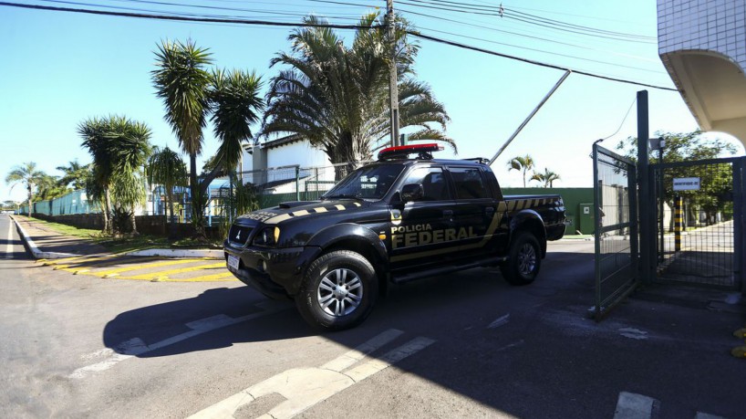 Brasília (DF), 03/05/2023 - Polícia Federal faz busca e apreensão na casa do ex-presidente Jair Bolsonaro. Foto: Marcelo Camargo/Agência Brasil